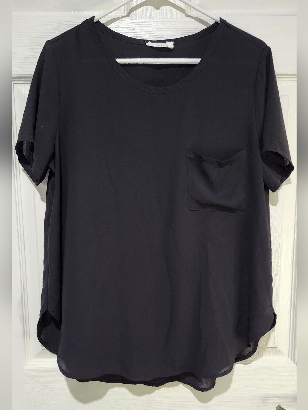 Lush Black Short Sleeve Top with Chest Pocket Size Large